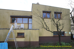 powiększ