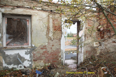 powiększ
